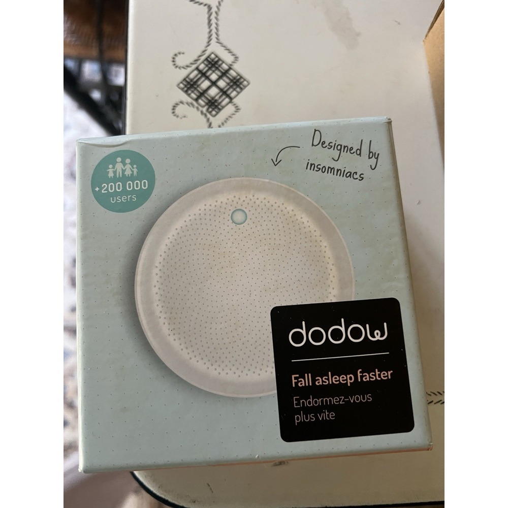 Dodow Sleep Aid Device White Noise Insomnia Fall Asleep Faster Natural Solution